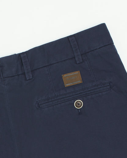 Pantalón chino azul oscuro