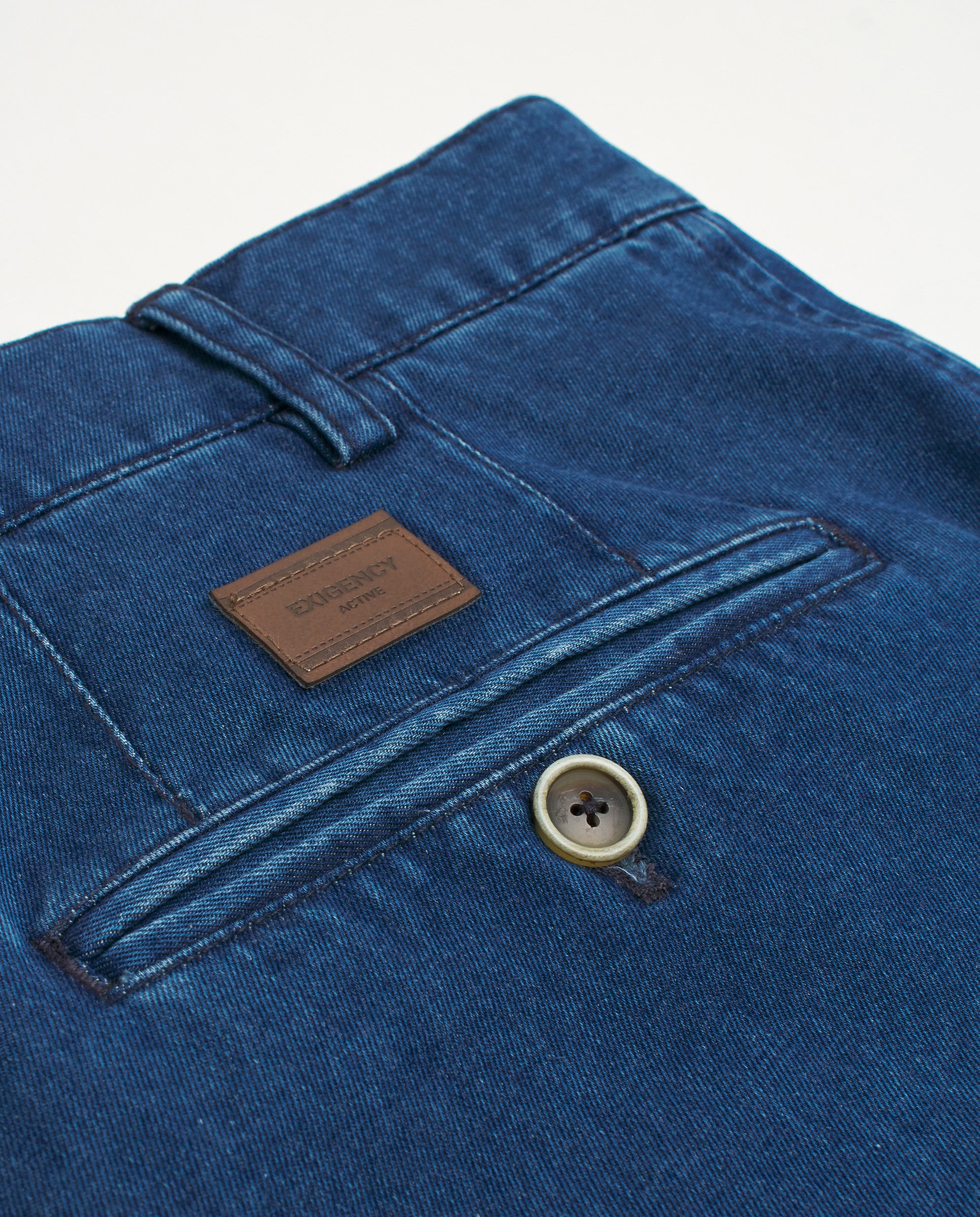 Pantalón chino denim azul claro