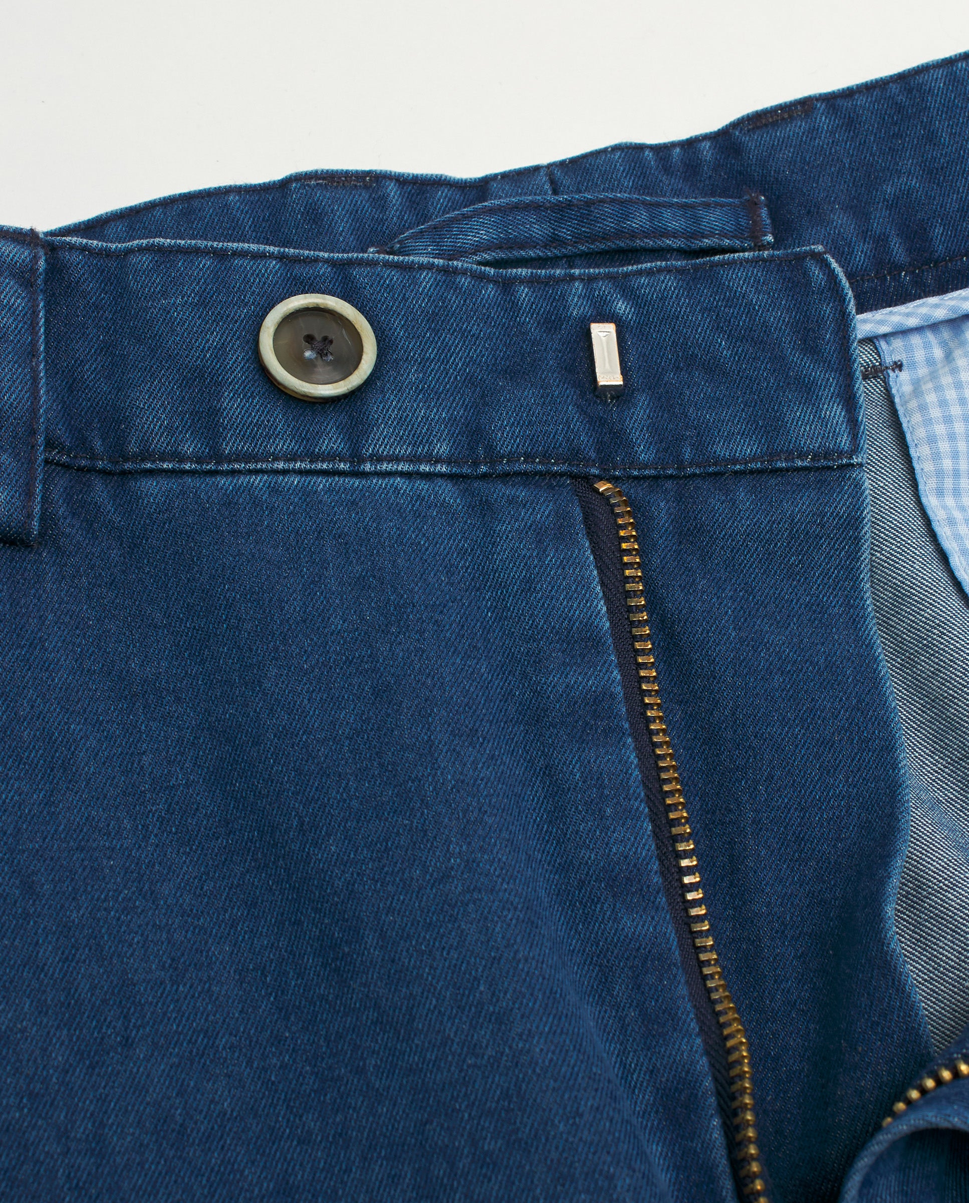 Pantalón chino denim azul claro